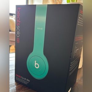 Beats by Dr Dre headphones